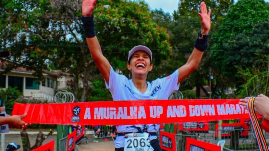 Luana Moreira conquista A Muralha UP and DOWN Marathon